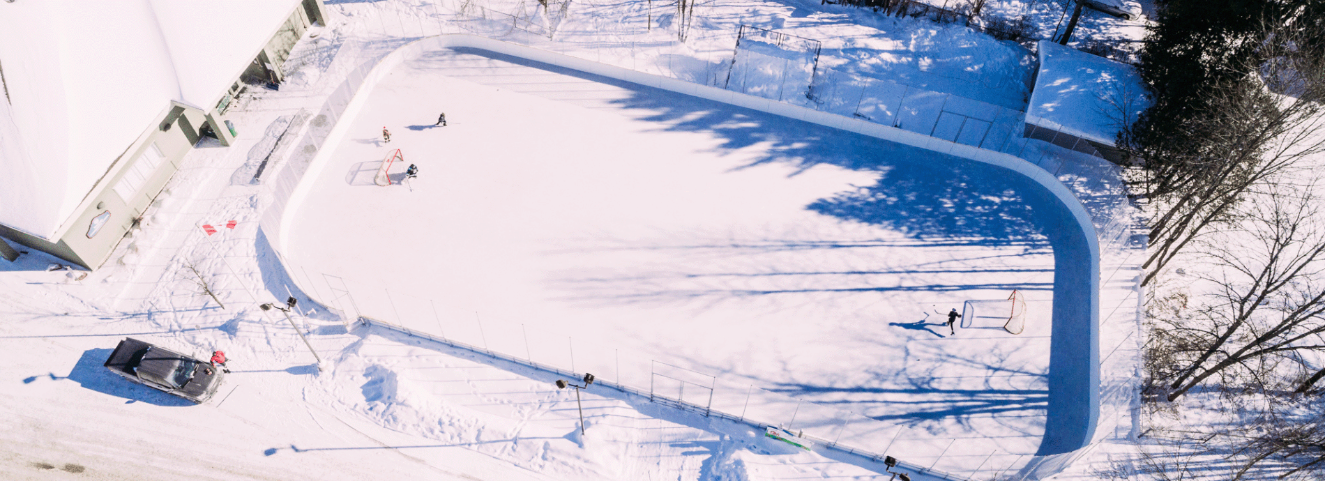 aerial image of the Washago Community Centre outdoor rink